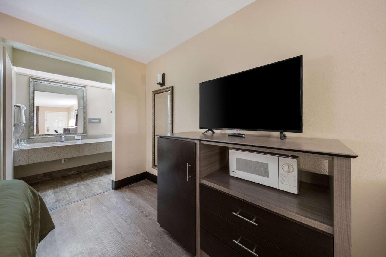 Quality Inn & Suites Garland - East Dallas Ngoại thất bức ảnh