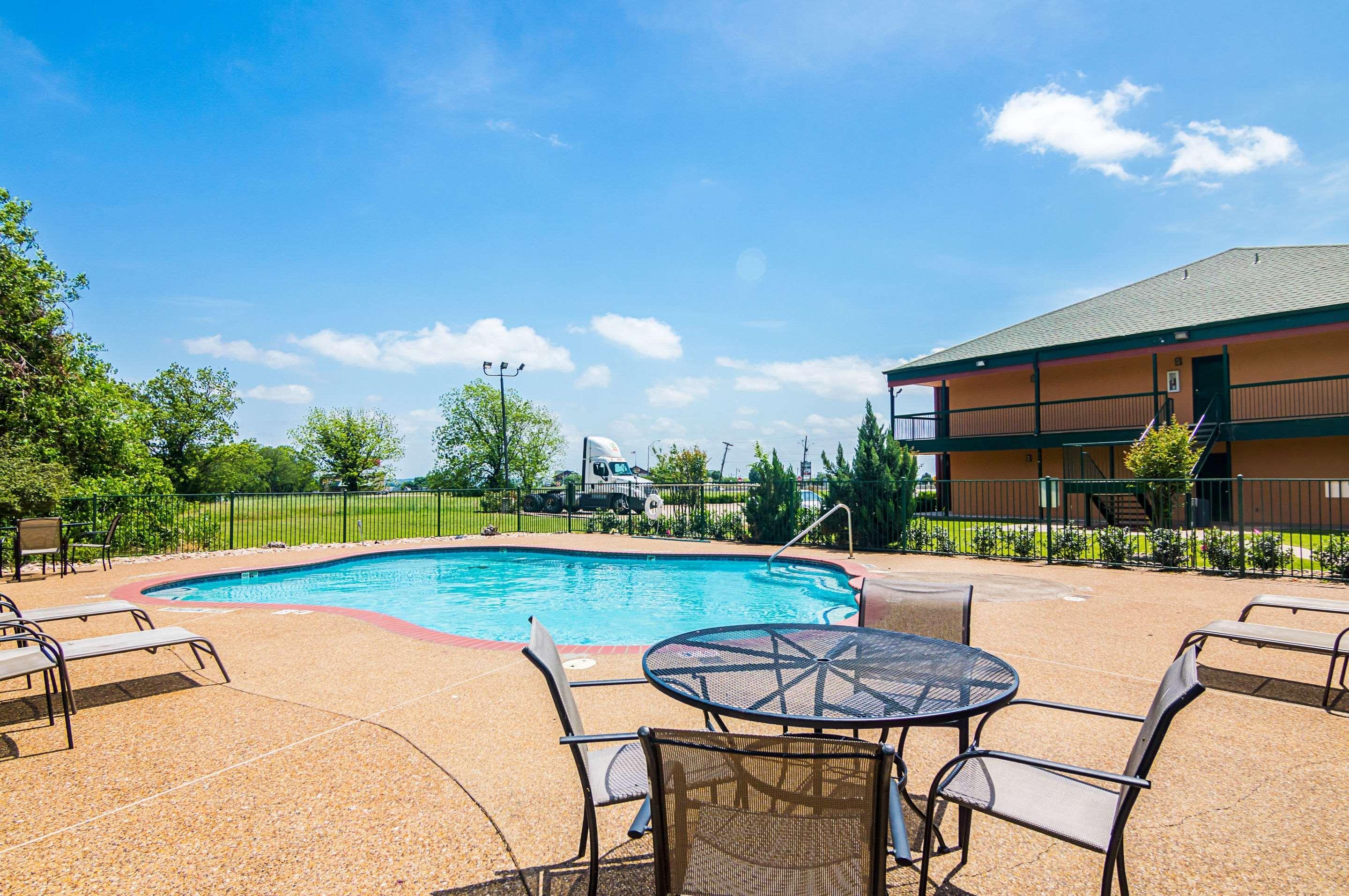 Quality Inn & Suites Garland - East Dallas Ngoại thất bức ảnh